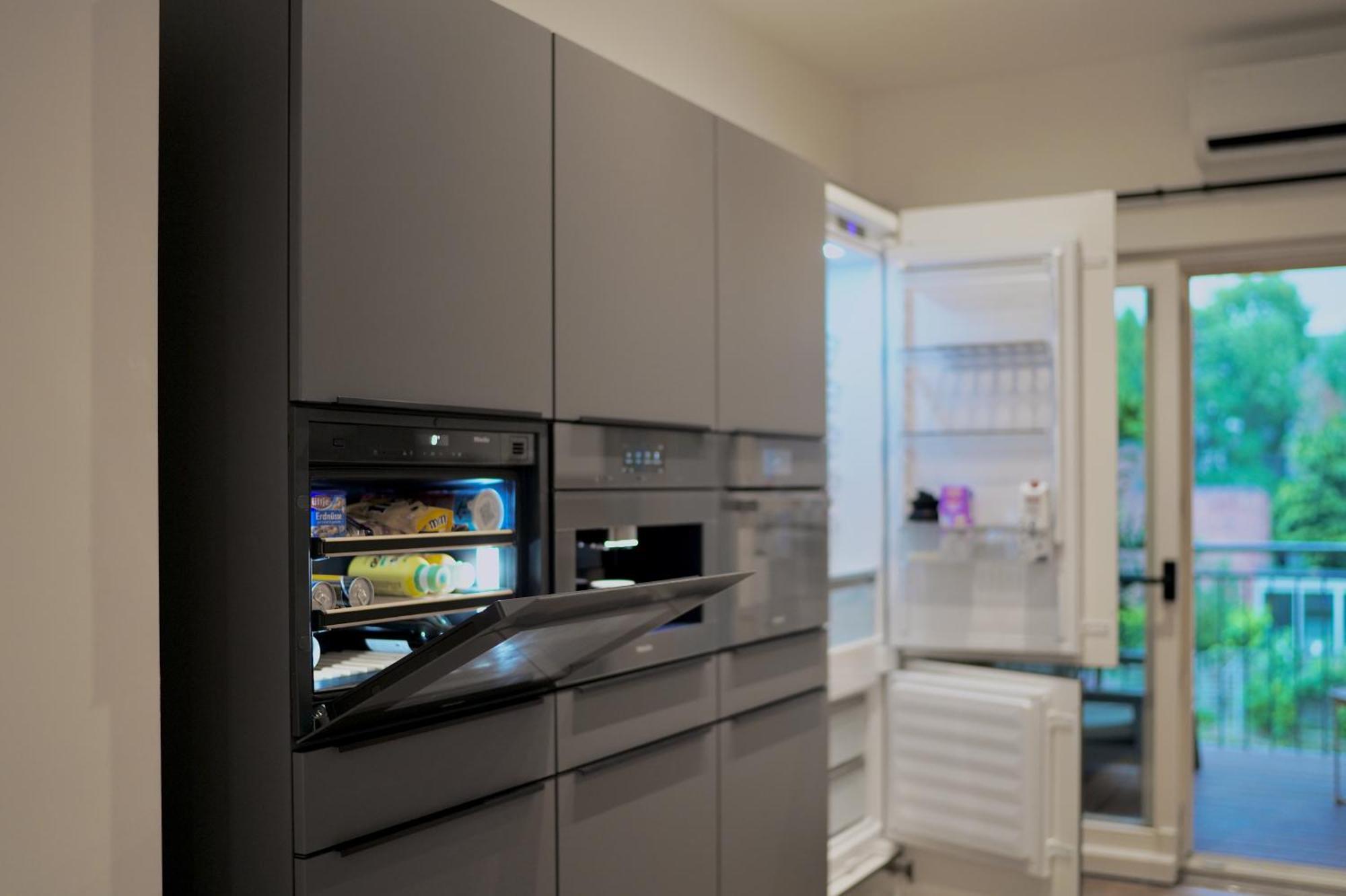Edler Wohnraum Luxurioeses Stadtstudio Mit Balkon, Kaffeevollautomat & Klima ซวิคเคา ภายนอก รูปภาพ